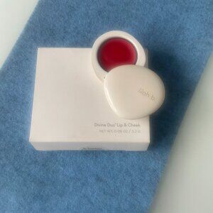 lilah b. Divine Duo LIp & Cheek . Color b. fearless